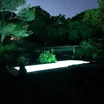 Villa Petite Maison De Charme Avec Piscine Et Pins Centenaires Nimes