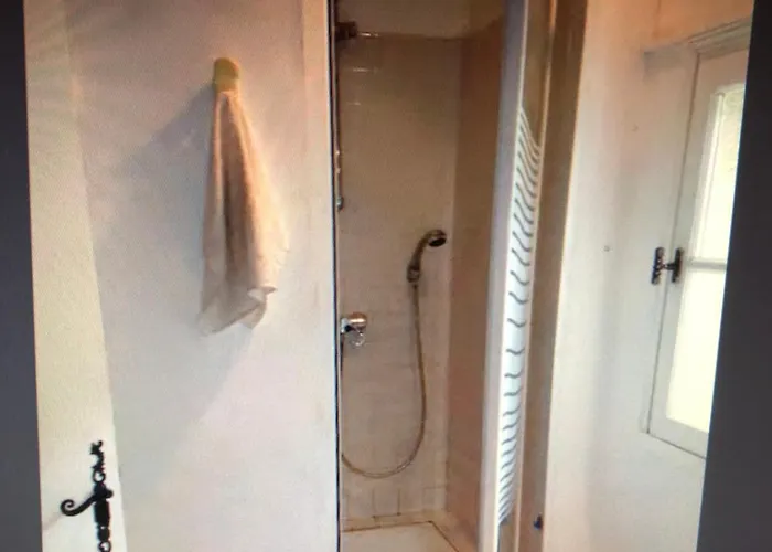 Petite Maison De Charme Avec Piscine Et Pins Centenaires Villa